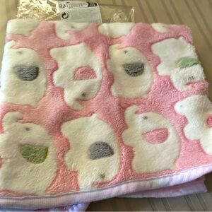 NWT Pet blanket untitled Medium with elephant print and in pink 52 x 76 cm